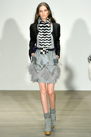 matthew williamson aw2011 lfw collection kelsey van mook