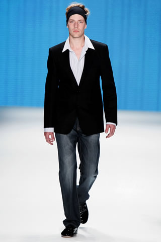 Mavi Latest Mercedes Benz Fashion Collection