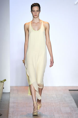 Max Azria Summer 2011 Collection