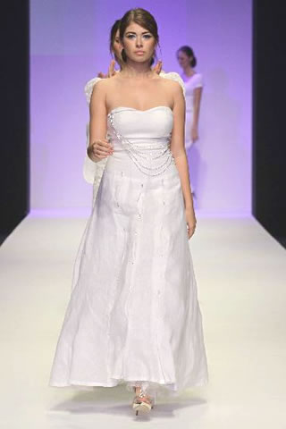 Dubai Fashion Week 2011 Pictures