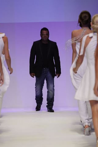 Dubai Fashion Week 2010 Photos