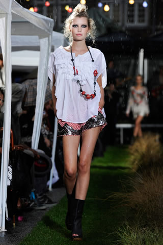 2011 Fashion Week Spring Collection