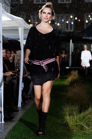 Spring 2011 Ready To Wear Collection