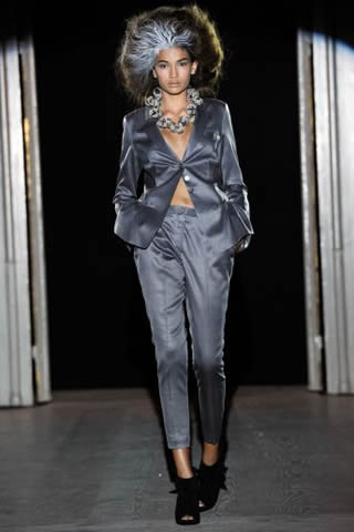 Noir Spring Summer 2011 Collection