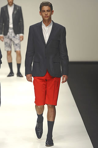 Summer 2011 Fashion Shows pictures