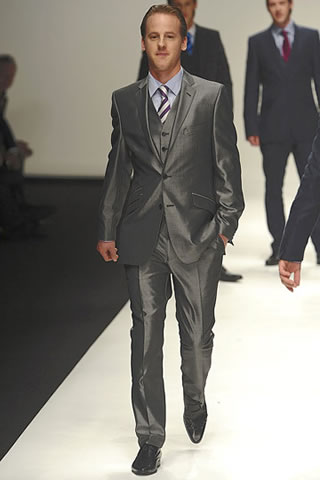 2011 Spring Collections by Famous Designers