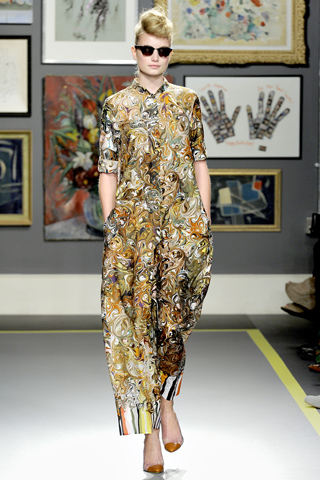 Runway Fashion shows 2011 Collections