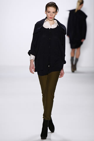 Mercedes-Benz Fashion-Week-2011-Berlin-Perret Schaad