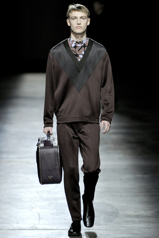 2011 Runway Fashion Shows Photos