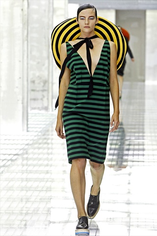 Spring 2011 Fashion Shows Photos