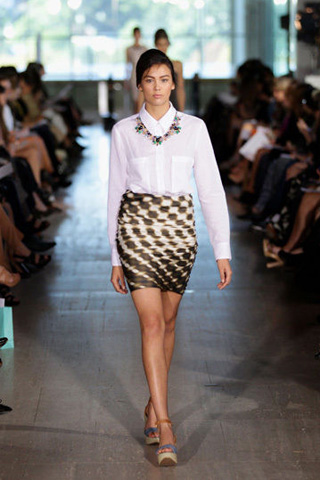 Lisa ho 2011 Fashion Show