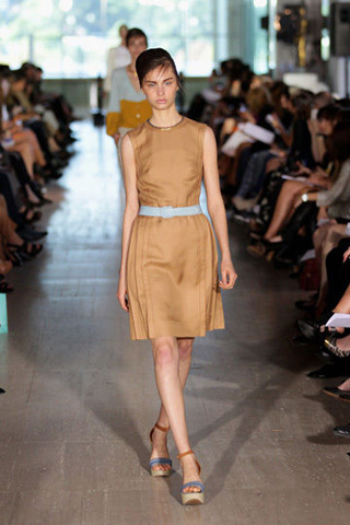 2011 Lisa ho RAFW Fashion Show