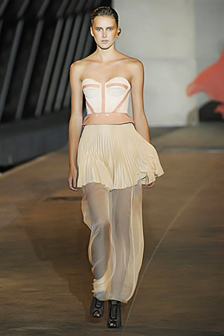 British Fashion Designers Spring 2011 Collection