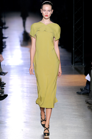 Roland Mouret Spring Summer 2011 Collection