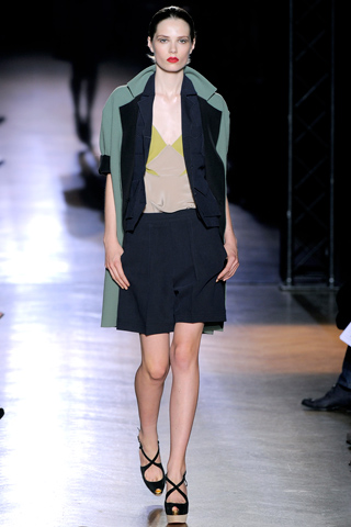 Roland Mouret Spring/Summer 2011 Collection