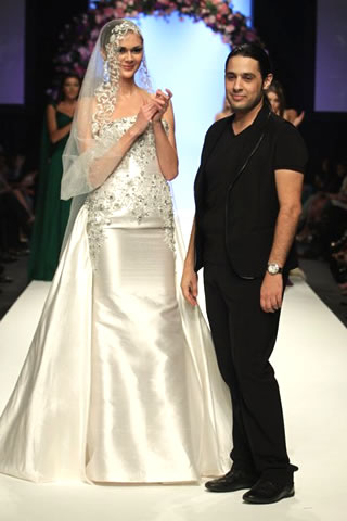 Spring 2011 Fashion Shows Photos