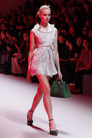 Shiatzy Chen Summer 2011 Collection