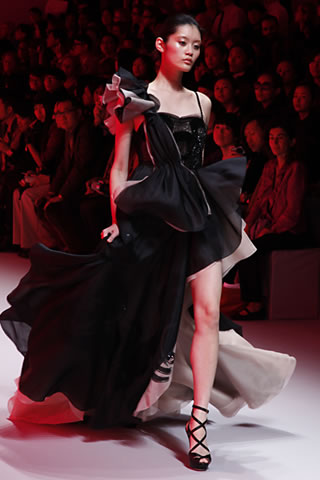 Spring 2011 Collection By Shiatzy Chen