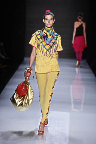 Smeilinener Spring/Summer 2010 Collection