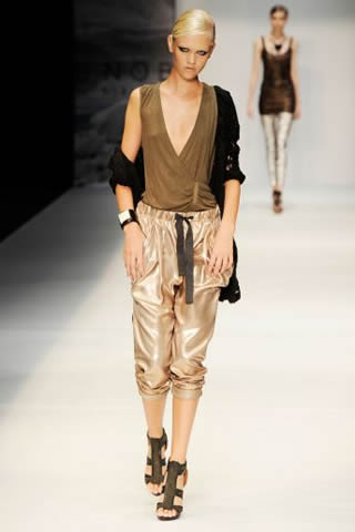 Spring 2011 Ready To Wear Collection