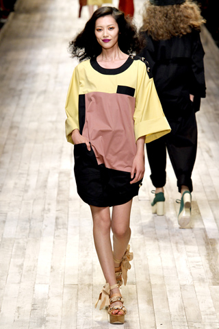 Paris Fashion Week Spring 2011 Spring