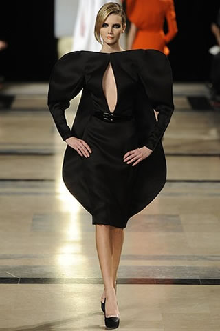 Stephane Rolland Spring 2011 Haute Couture