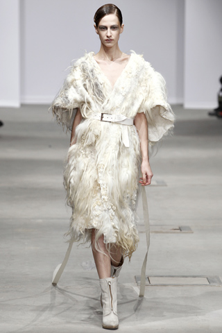 Josephus Thimister Ready to wear 2011 collection - Paris Fashion Week