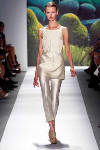 Spring 2011 Fashion Shows Pictures