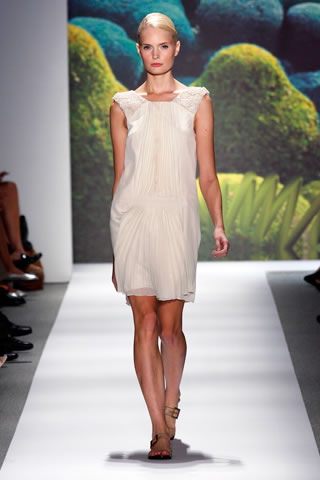 Summer 2011 Fashion Shows pictures