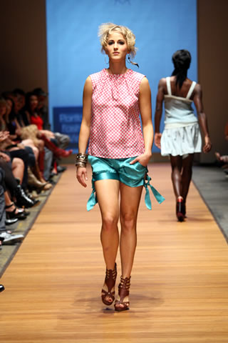 La Vie by Michelle DeCourcy - Spring/Summer 2010 Collection