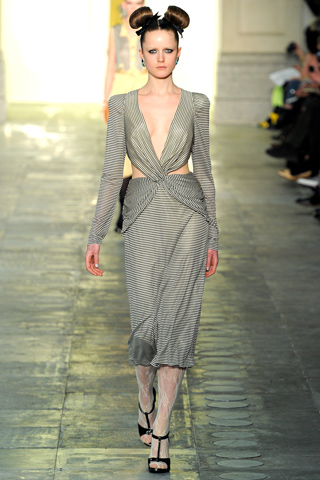 unique aw2011 lfw collection laura mccone