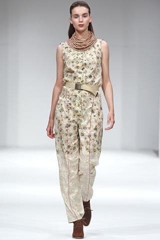 Spring 2011 Fashion Shows Photos