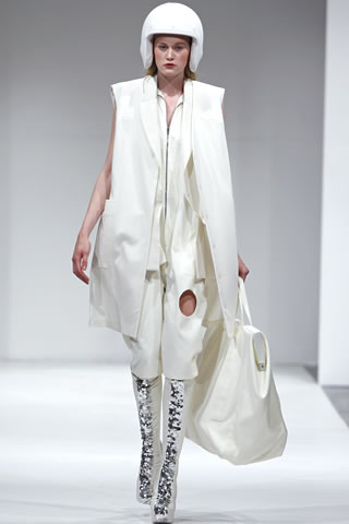 Unlversltat Der Kunste Spring 2011 Accessories