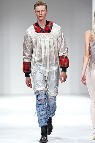 Spring 2011 Fashion Shows Pictures