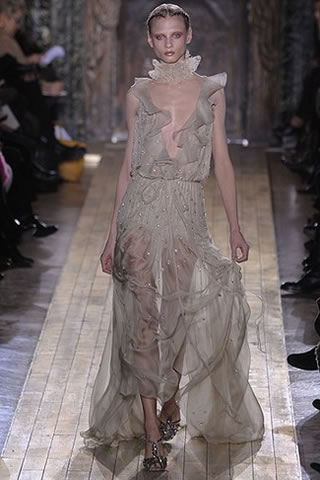 Paris Fashion Week 2011 Valentino