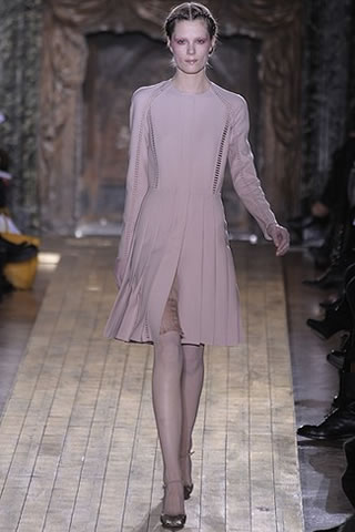Valentino Spring 2011 Couture Collection Paris