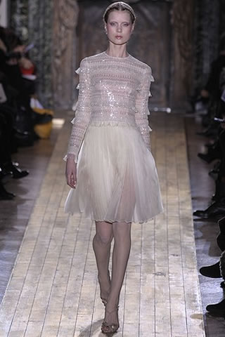 Valentino Spring 2011 Couture Show