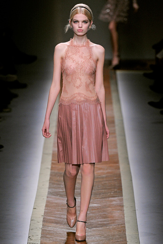valentino ready to wear fall 2011 collection 14