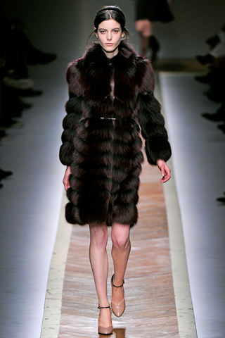 valentino ready to wear fall 2011 collection 28