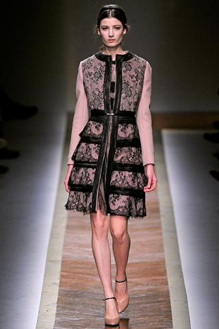 valentino ready to wear fall 2011 collection 32