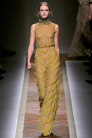 valentino ready to wear fall 2011 collection 45