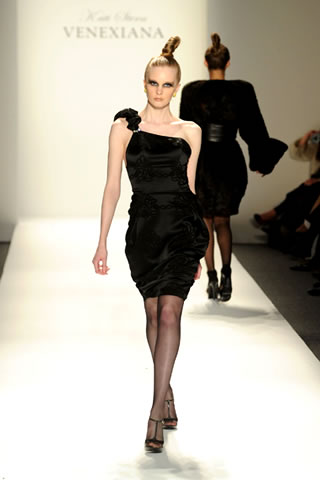 Mercedes-Benz Fashion Week 2011 Venexiana