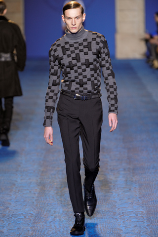 Fall 2011 Collection By Versace