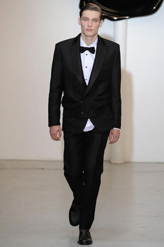 Viktor & Rolf Fall/Winter 2011 Collection