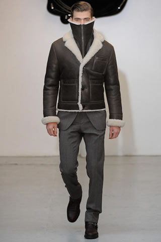 Paris Fashion Week 2011 Photos