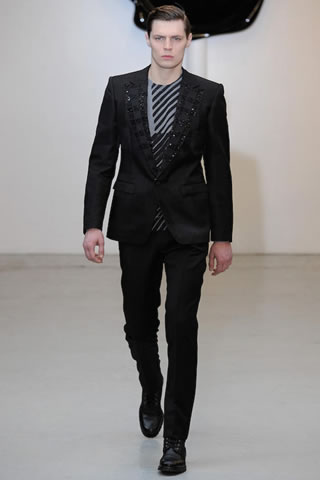 Viktor & Rolf Fall/Winter Collection 2011