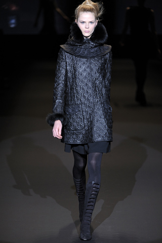 Vivienne Tam Fall 2011 Collection - MBFW 2011 Fashion 27