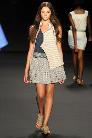 Mercedes-Benz Fashion Week 2011 Vivienne Tam