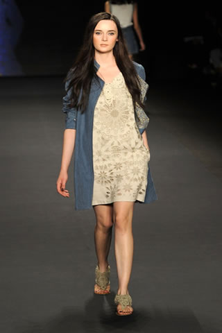 Vivienne Tam Spring Summer 2011 Collection
