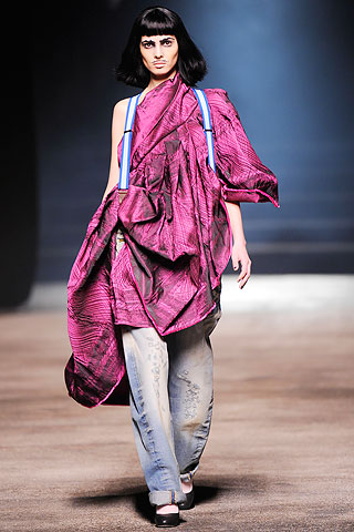 Vivienne Westwood Fall/Winter 2010/11 Collection